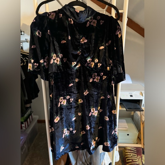 Free People floral velvet ruched front dress size 10 NWT - Picture 5 of 13